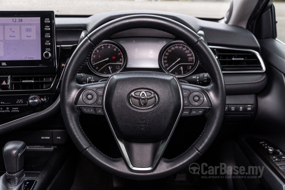 Toyota Camry XV70 Facelift (2022) Interior