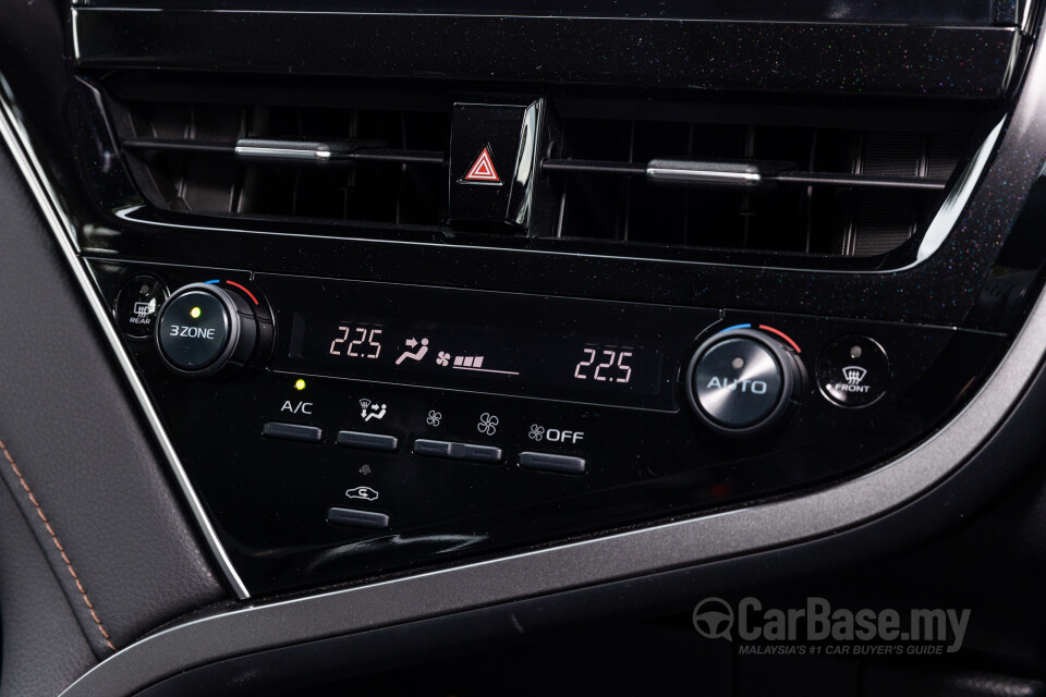 Toyota Camry XV70 Facelift (2022) Interior