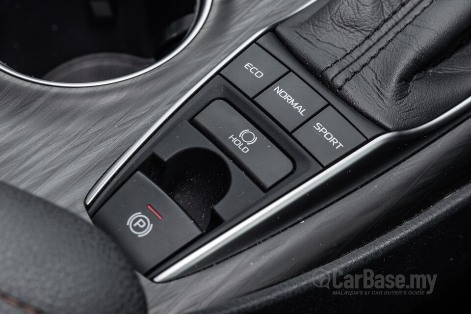 Toyota Camry XV70 Facelift (2022) Interior
