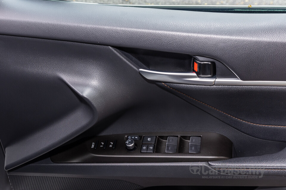 Toyota Camry XV70 Facelift (2022) Interior