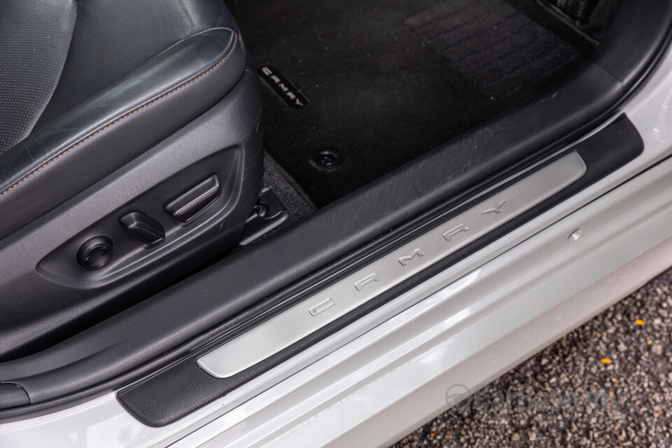Toyota Camry XV70 Facelift (2022) Interior