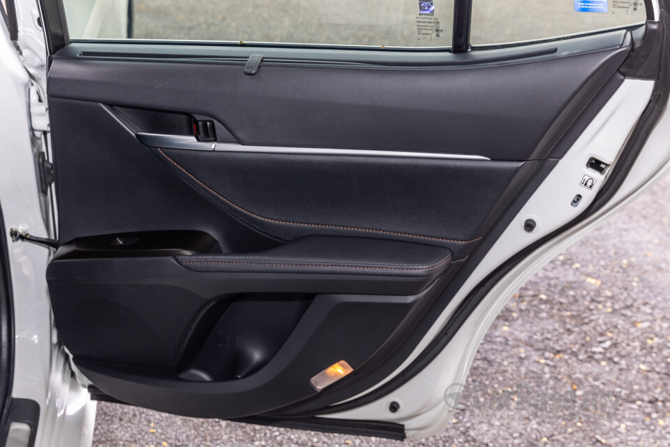 Toyota Camry XV70 Facelift (2022) Interior