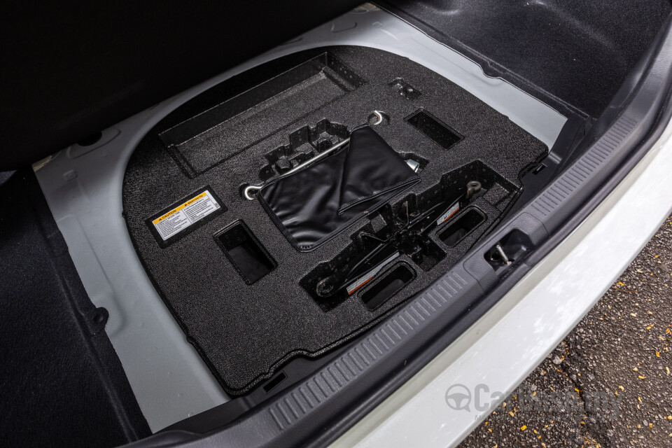 Toyota Camry XV70 Facelift (2022) Interior