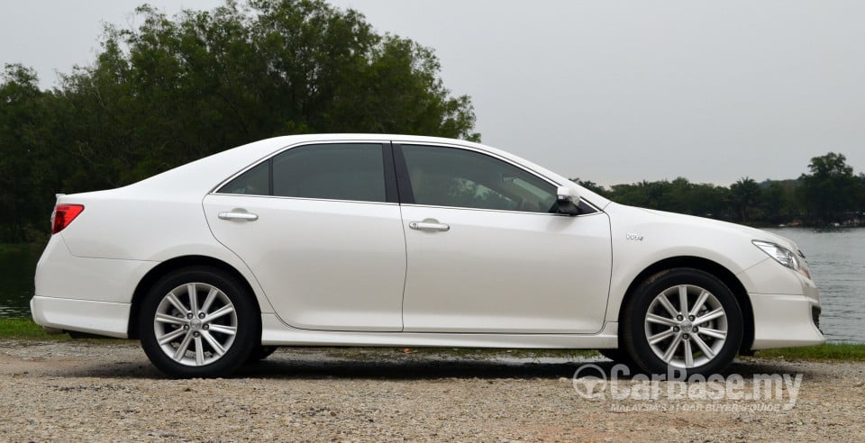 Toyota Camry XV50 (2012) Exterior