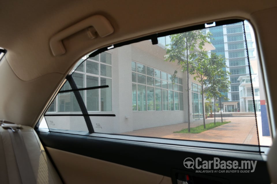 Toyota Camry XV50 (2012) Interior