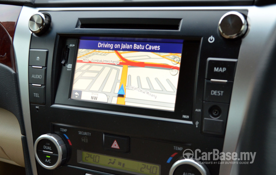Toyota Camry XV50 (2012) Interior
