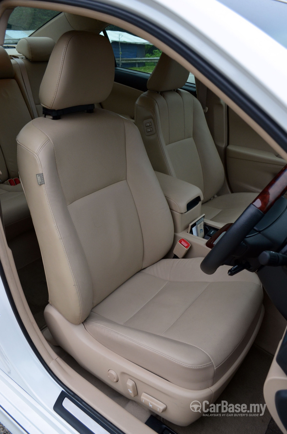 Toyota Camry XV50 (2012) Interior