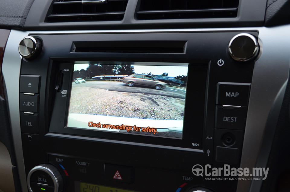 Toyota Camry XV50 (2012) Interior