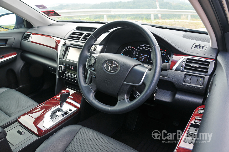Toyota Camry XV50 (2012) Interior