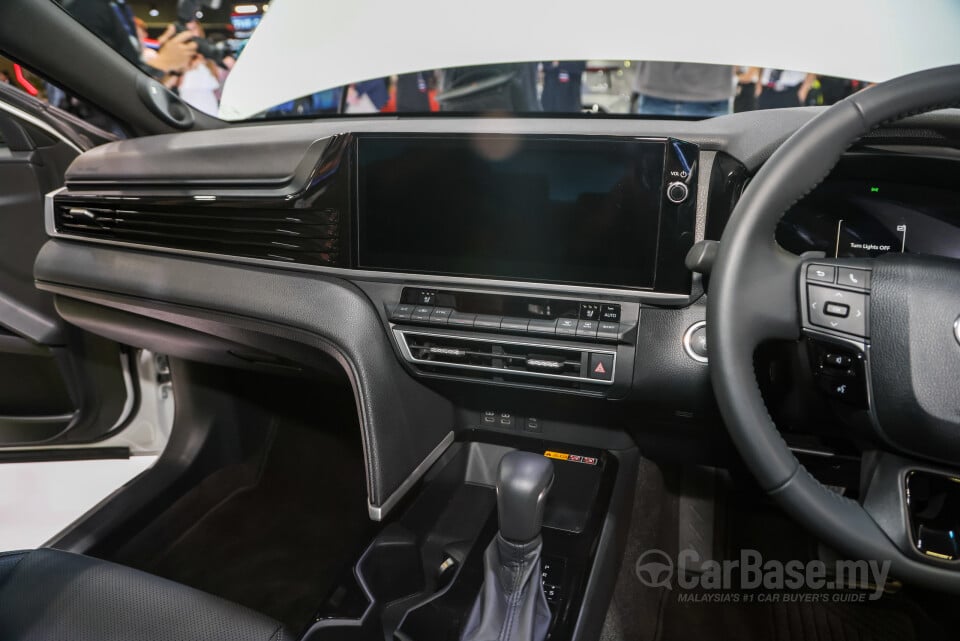 Toyota Camry XV80 (2024) Interior