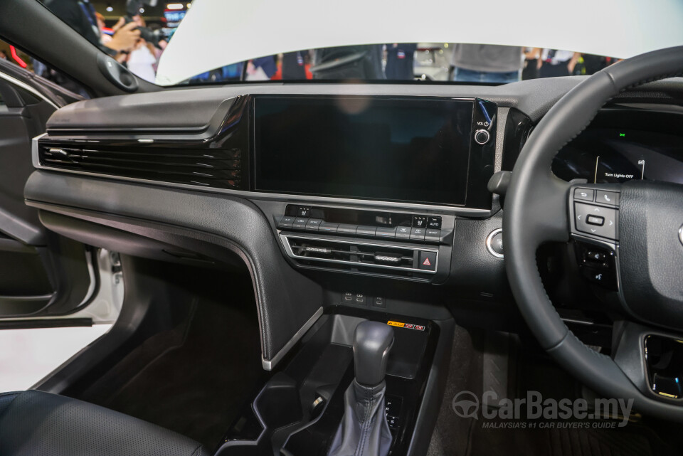 Toyota Camry XV80 (2024) Interior