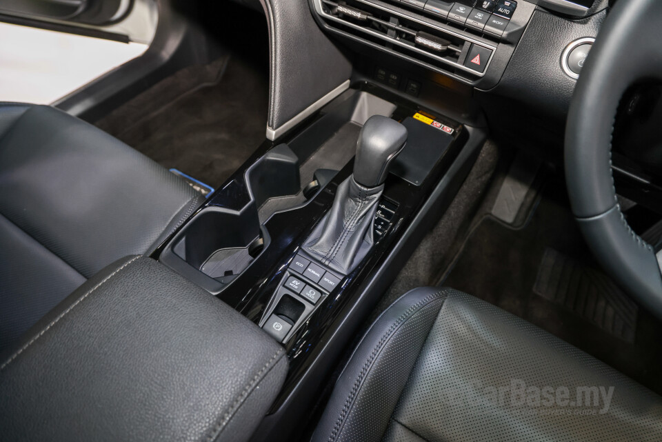 Toyota Camry XV80 (2024) Interior