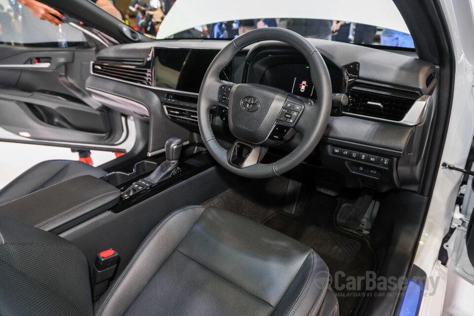 Toyota Camry XV80 (2024) Interior