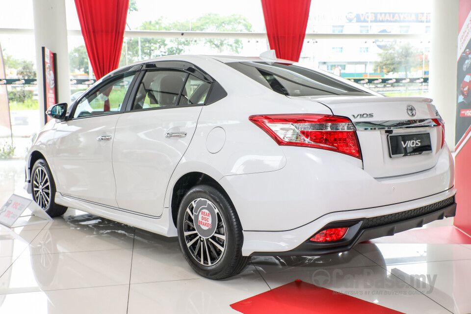 Proton Exora Mk1 RC (2019) Exterior