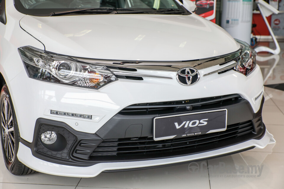 Toyota Hilux Revo N80 (2016) Exterior