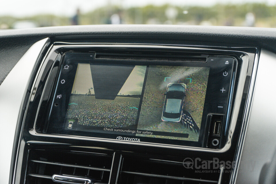 Audi A4 B9 (2016) Interior