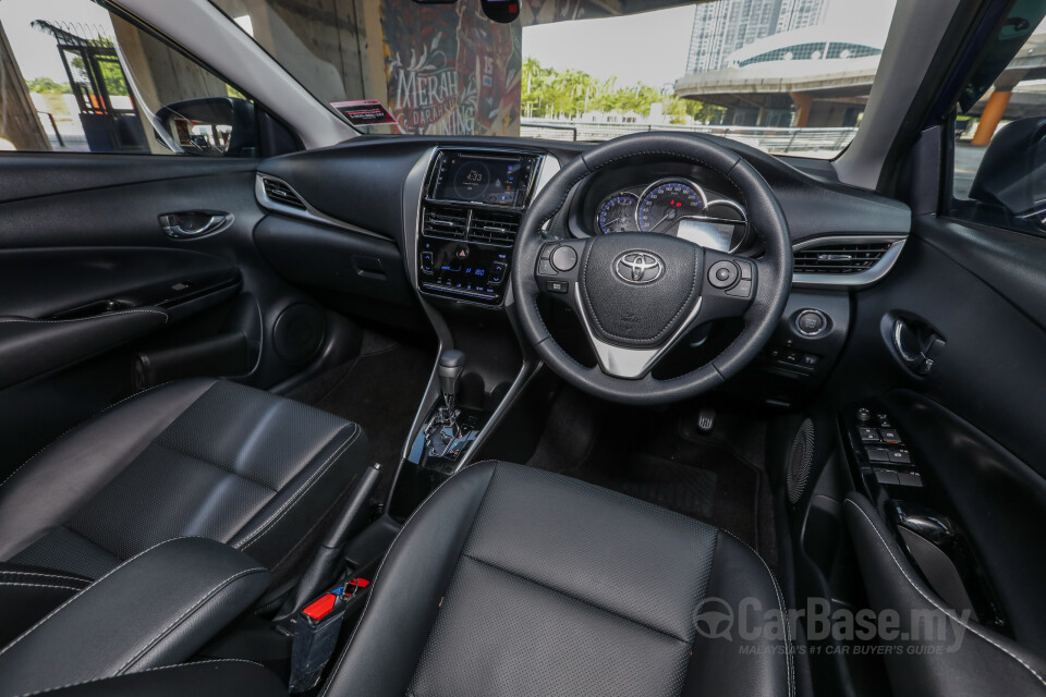 BMW i4 G26 (2022) Interior