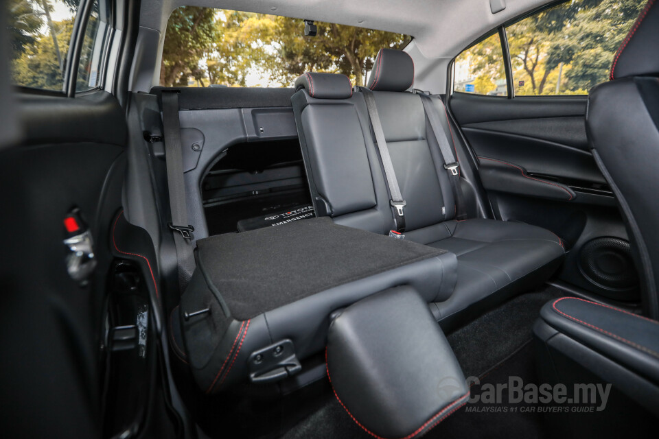 Volkswagen Touareg Mk2 (2010) Interior