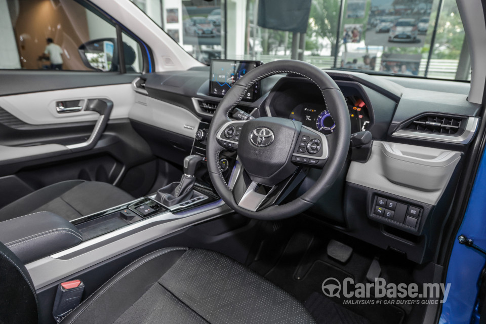 Toyota Veloz W101 (2022) Interior