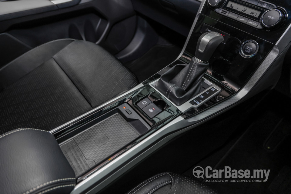 Toyota Veloz W101 (2022) Interior
