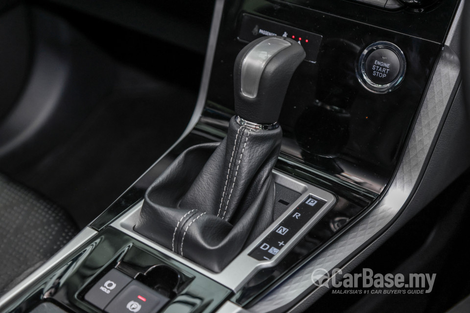 Toyota Veloz W101 (2022) Interior