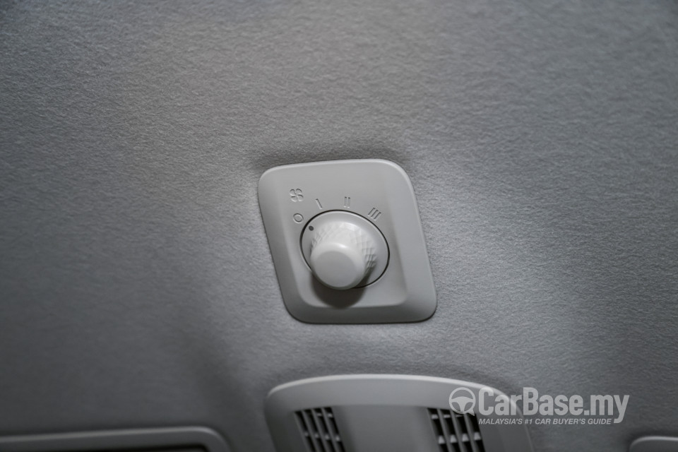 Toyota Veloz W101 (2022) Interior