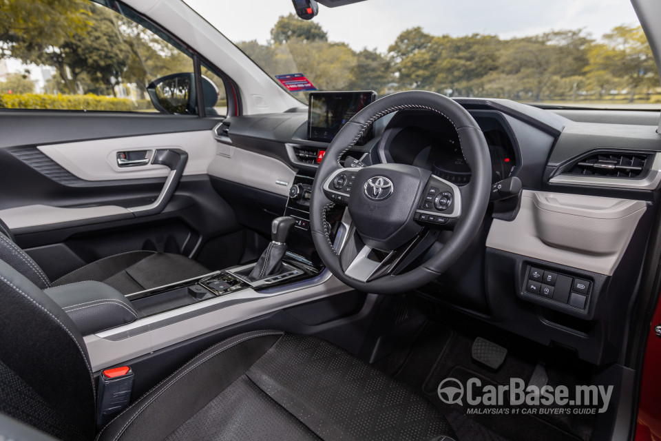 Toyota Veloz W101 (2022) Interior