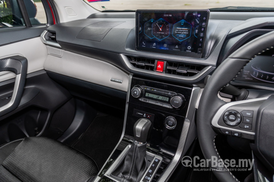 Toyota Veloz W101 (2022) Interior