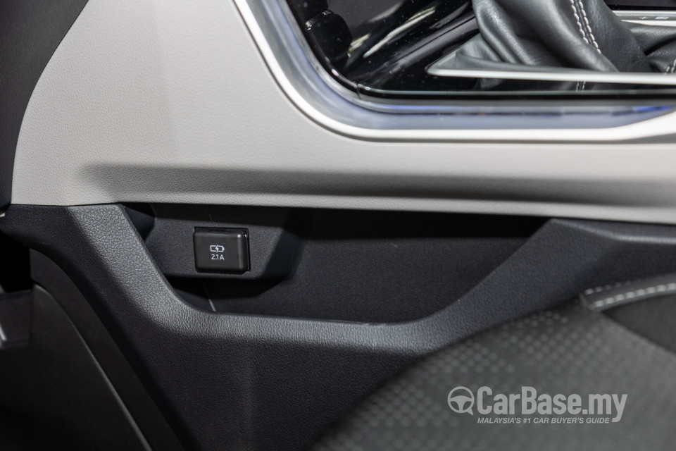 Toyota Veloz W101 (2022) Interior