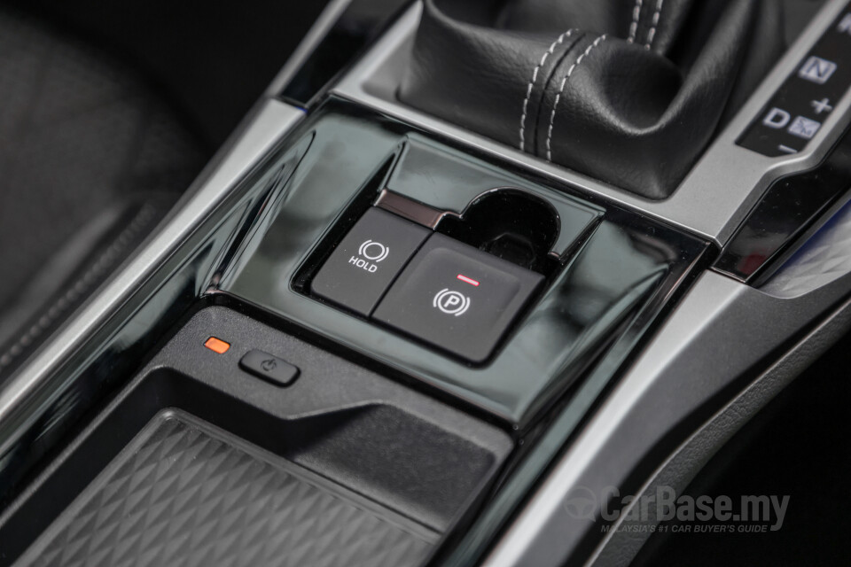Toyota Veloz W101 (2022) Interior