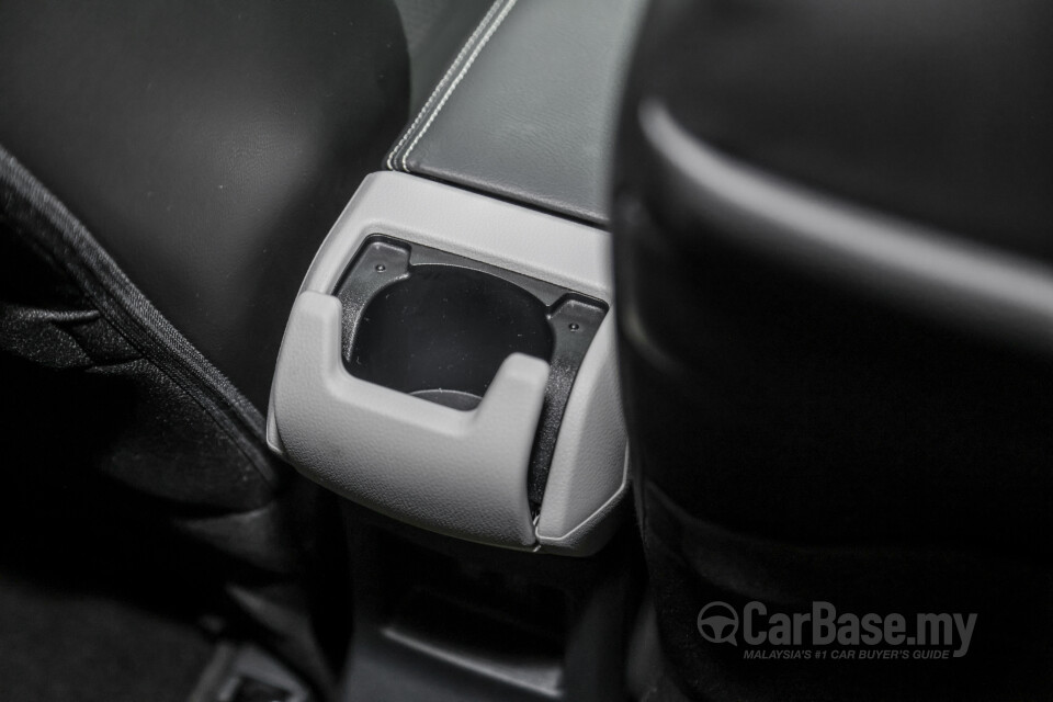 Toyota Veloz W101 (2022) Interior