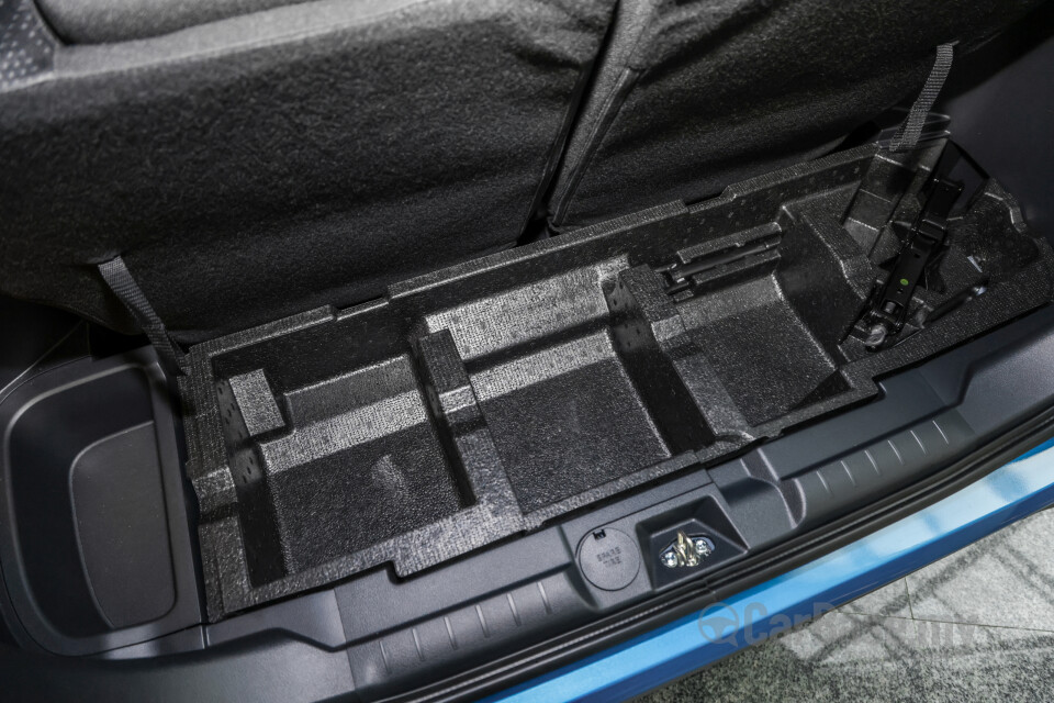 Toyota Veloz W101 (2022) Interior