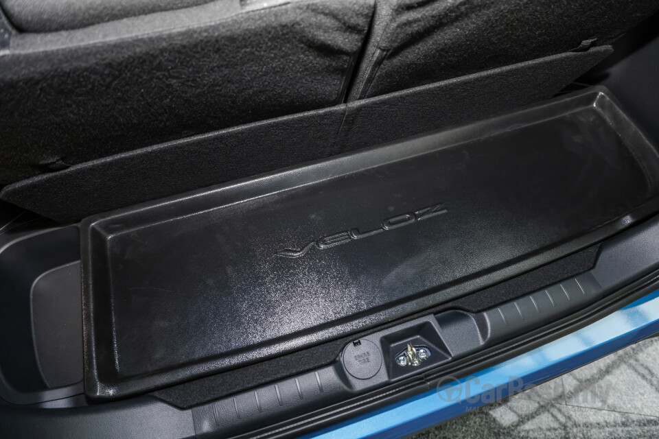 Toyota Veloz W101 (2022) Interior