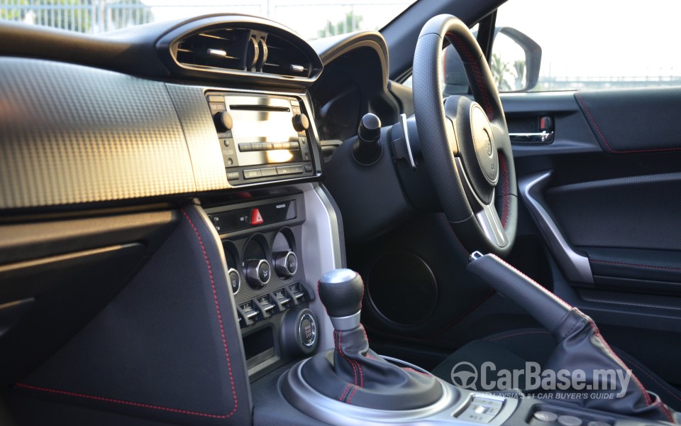 Toyota 86 ZN6 (2012) Interior