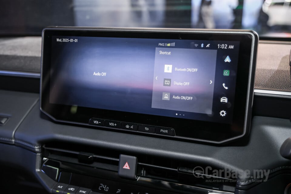 Toyota Hilux AN220/AN230 (2026) Interior