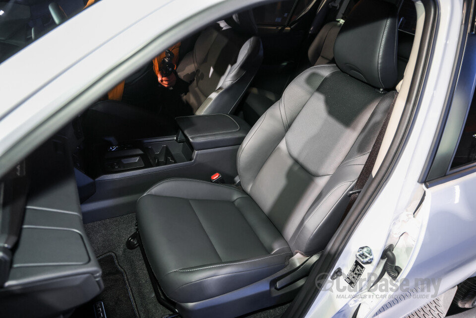 Toyota Hilux AN220/AN230 (2026) Interior
