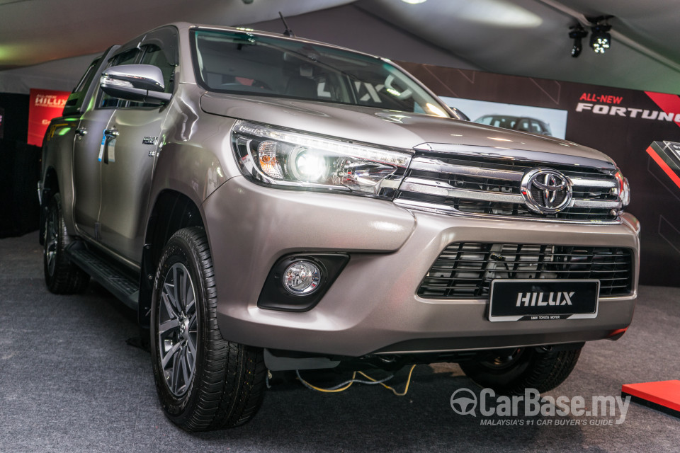 Toyota Hilux Revo N80 (2016) Exterior