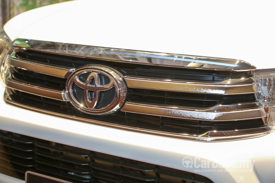 Toyota Hilux Revo N80 (2016) Exterior