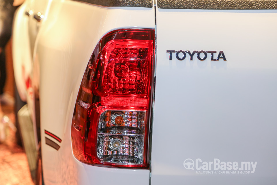 Toyota Hilux Revo N80 (2016) Exterior