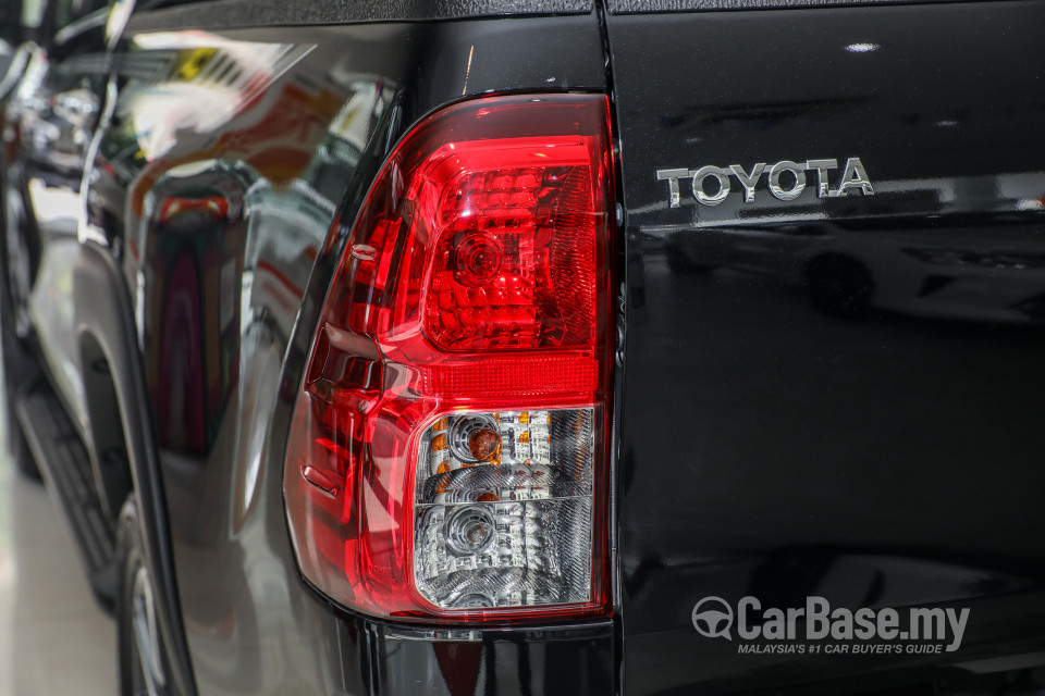 Toyota Hilux Revo N80 (2016) Exterior