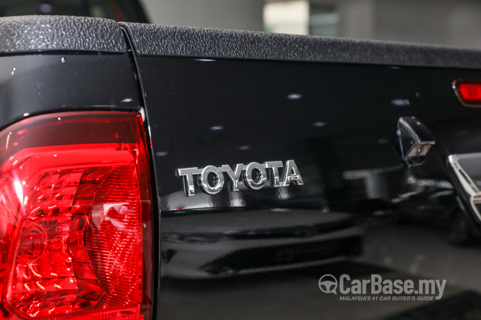 Toyota Hilux Revo N80 (2016) Exterior