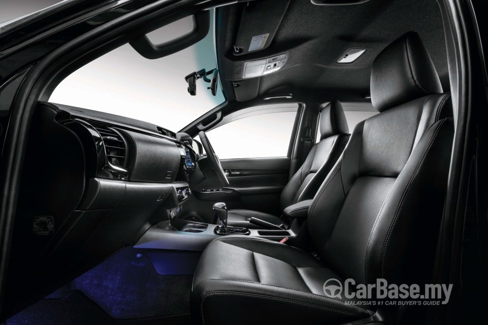 Toyota Hilux Revo N80 Facelift (2018) Interior