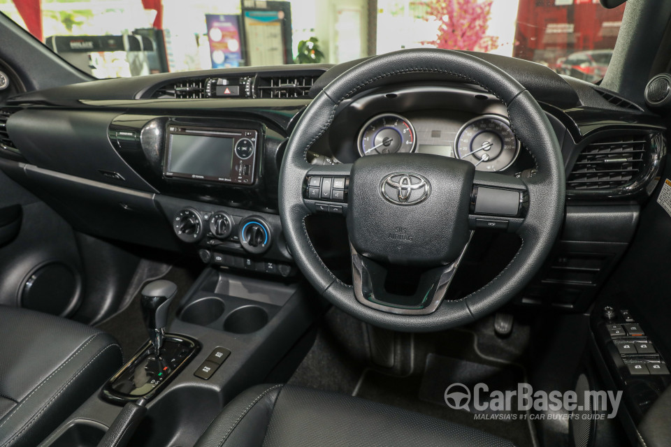 Toyota Hilux Revo N80 Facelift (2018) Interior