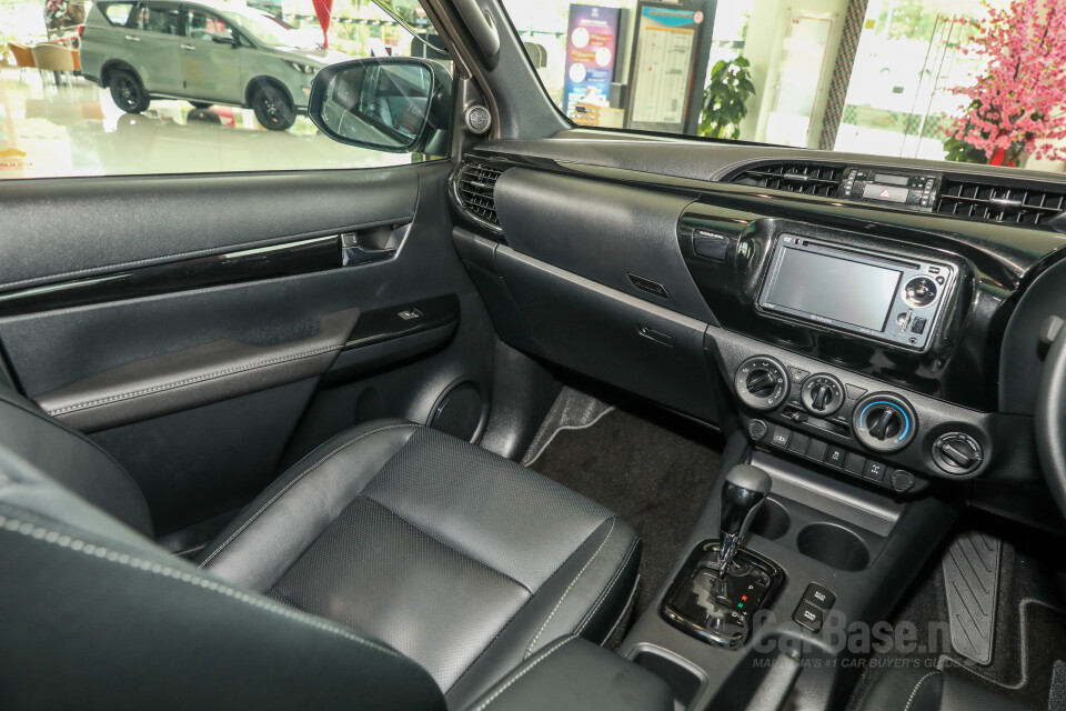 Audi A4 B9 (2016) Interior