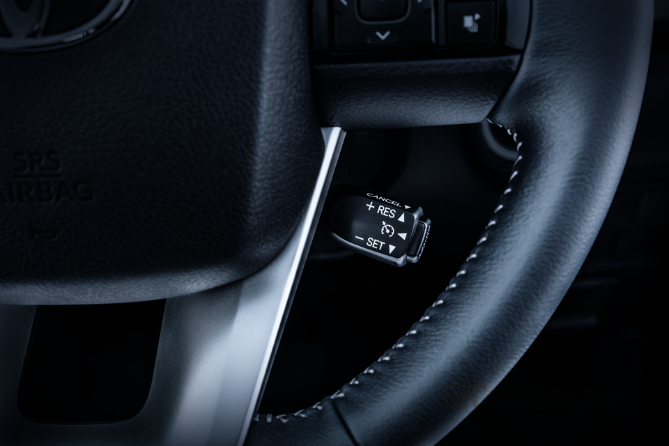 Toyota Hilux Revo N80 Facelift (2018) Interior