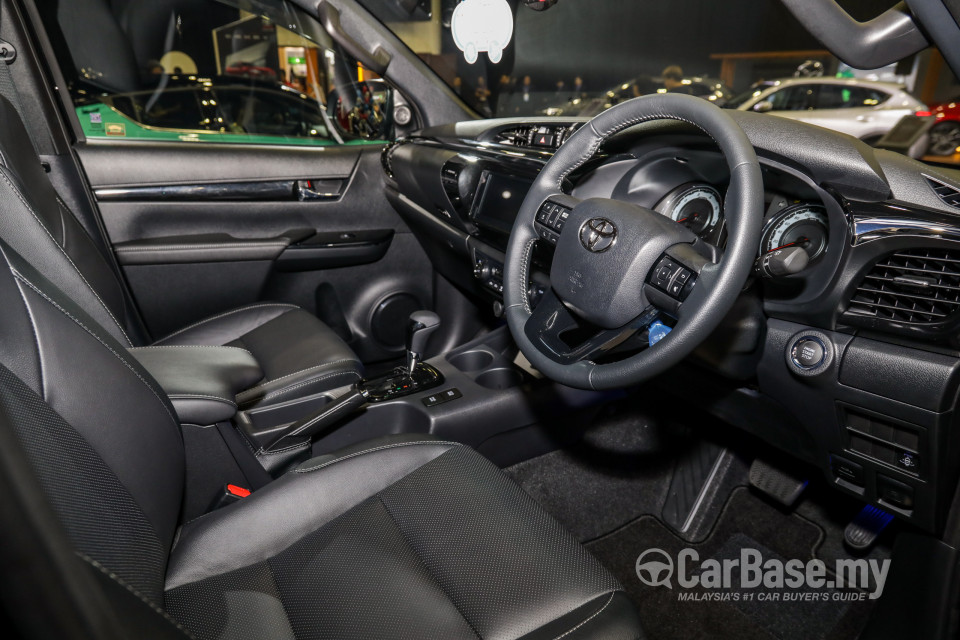 Toyota Hilux Revo N80 Facelift (2018) Interior