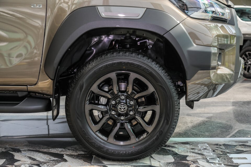 Toyota Hilux Revo N80 Facelift 2 (2020) Exterior