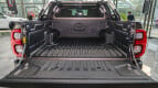 Toyota Hilux Interior photo