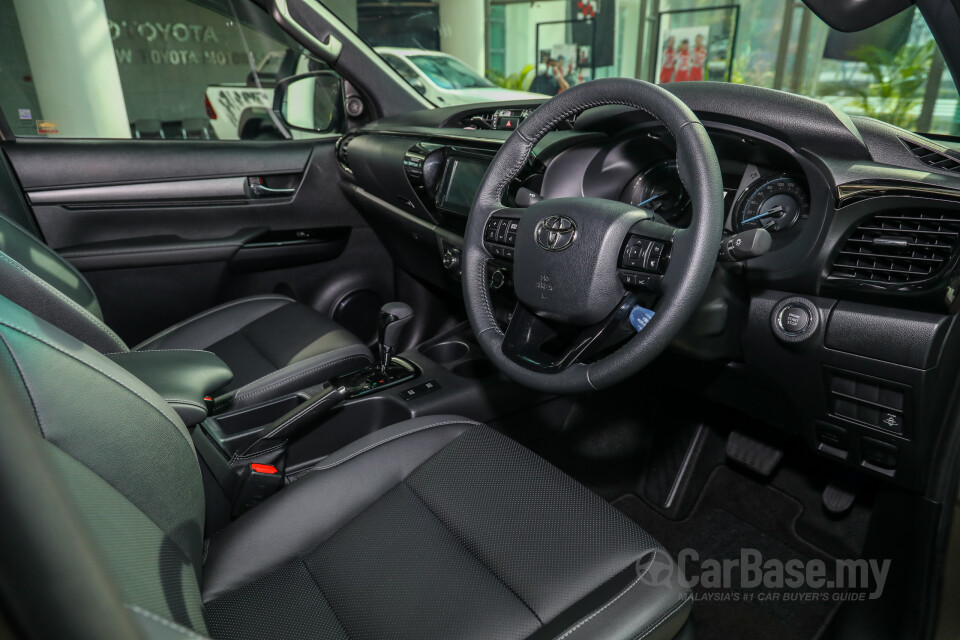 Nissan Navara D23 Facelift (2021) Interior