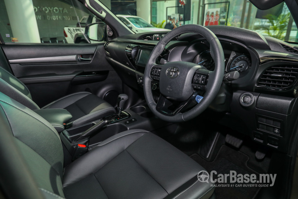 Toyota Hilux Revo N80 Facelift 2 (2020) Interior